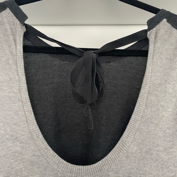 VGUC Babaton Bailey sweater - Picture 3 of 6